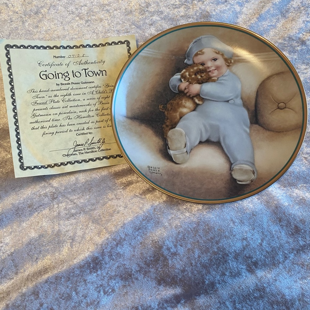 Collectable plate